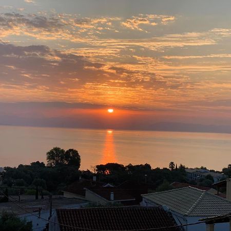 Avra Sea View Paradise Pool Apartments Мораитика Экстерьер фото