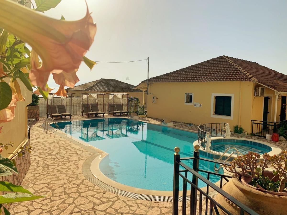 Avra Sea View Paradise Pool Apartments Мораитика Экстерьер фото