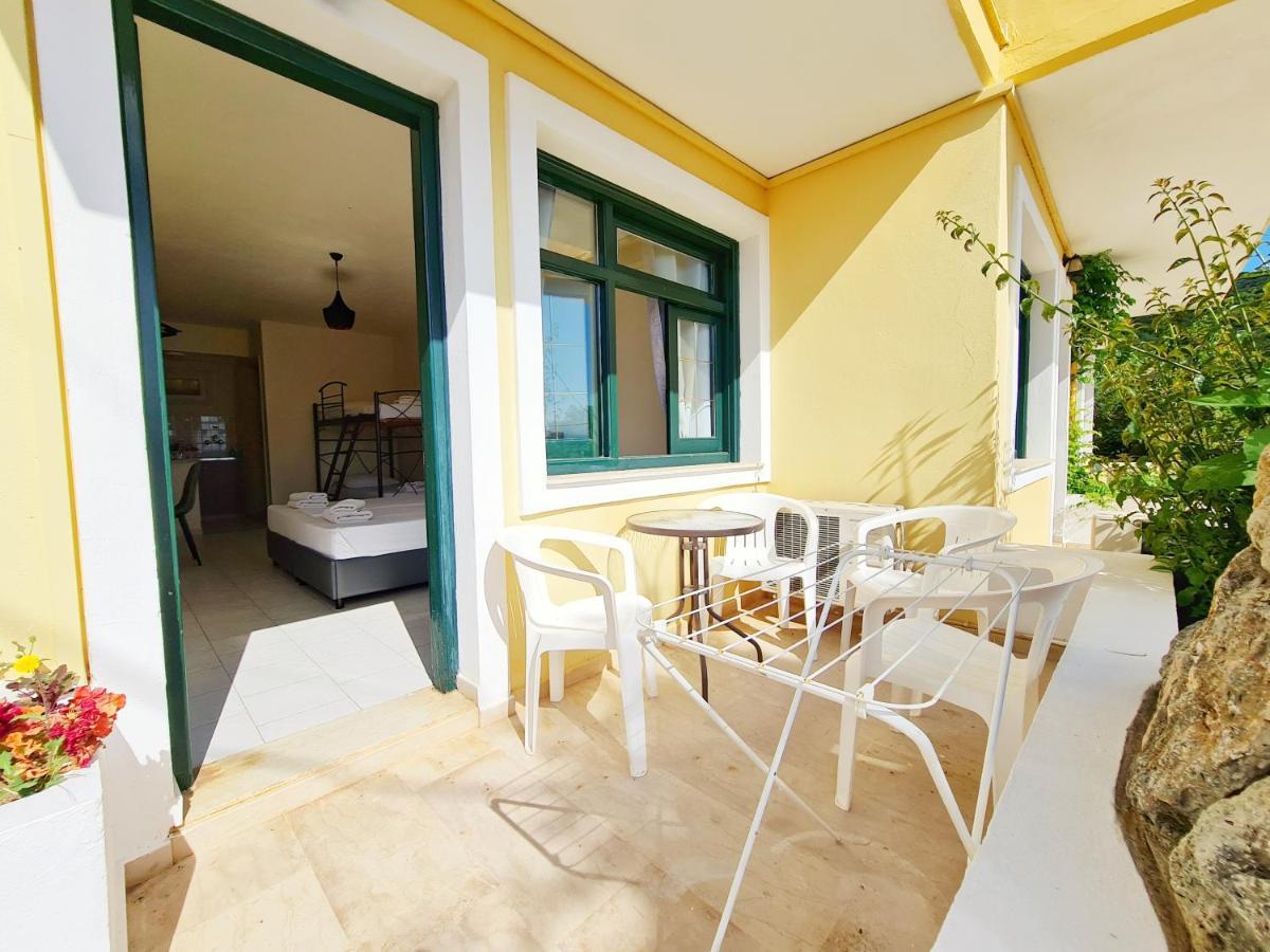Avra Sea View Paradise Pool Apartments Мораитика Экстерьер фото