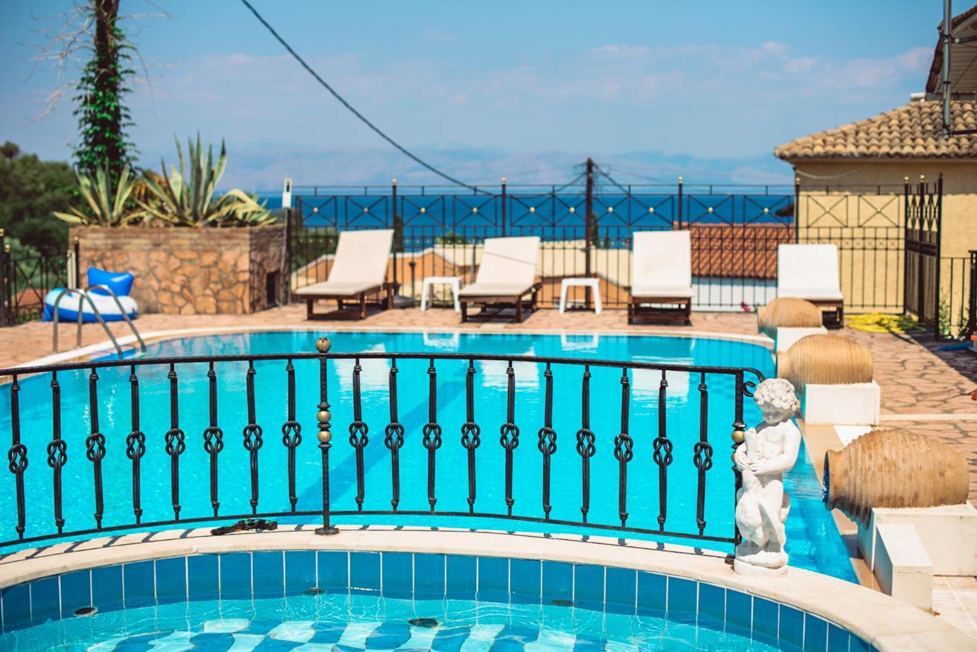 Avra Sea View Paradise Pool Apartments Мораитика Экстерьер фото