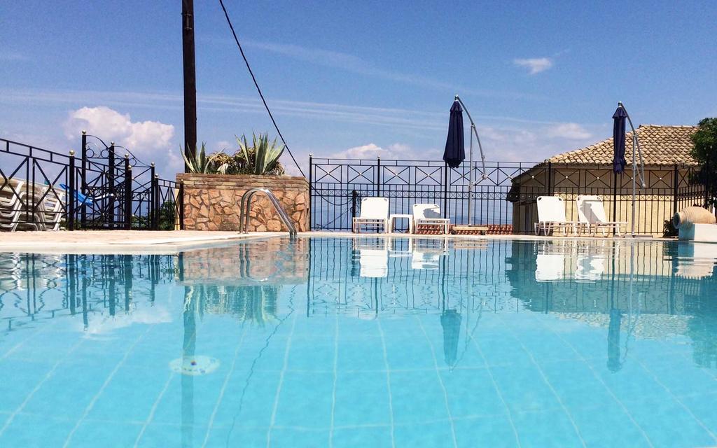 Avra Sea View Paradise Pool Apartments Мораитика Экстерьер фото