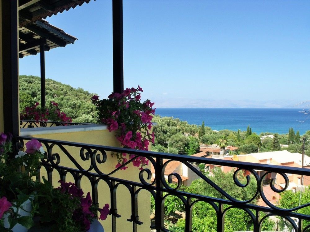 Avra Sea View Paradise Pool Apartments Мораитика Экстерьер фото