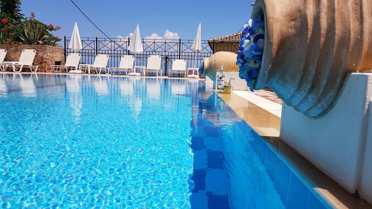 Avra Sea View Paradise Pool Apartments Мораитика Экстерьер фото